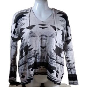 AE hooded southwest sweater XS